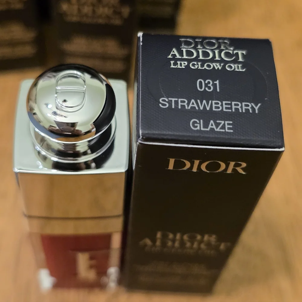 Dior Addict Lip Glow Oil 031 Strawberry. BNIB💥NEW💥